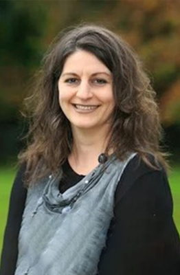 Dr. Anca Minescu